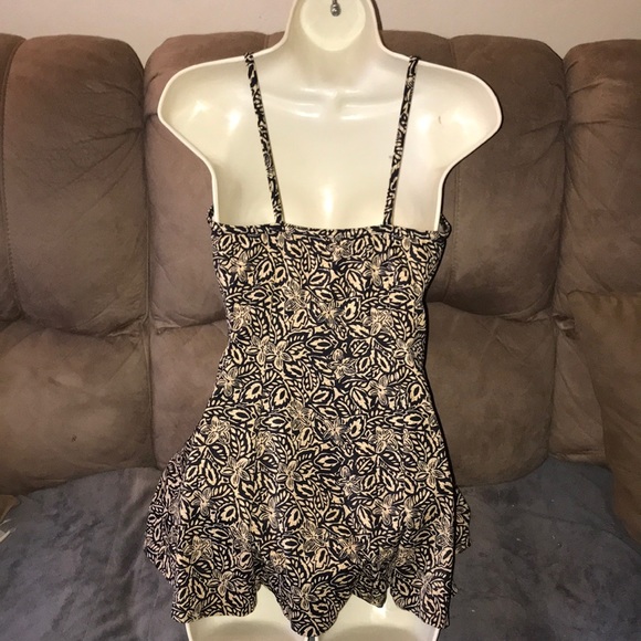 Black and Tan one piece swimwear with skirt cover - Picture 3 of 8